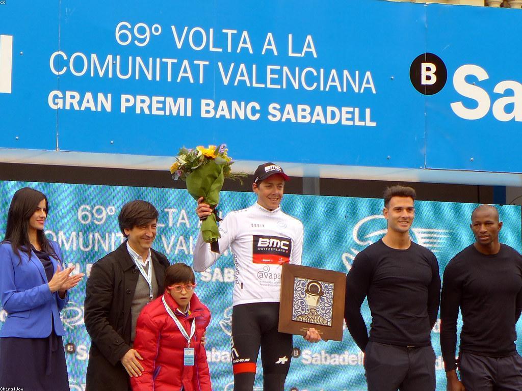 ការប្រកួត និងព្រឹត្តិប័ត្រ: ការអភិវឌ្ឍន៍សេដ្ឋកិច្ចជាមួយការប្រើប្រាស់ឌីជីថល