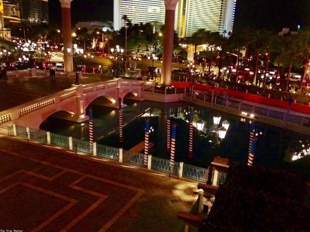 ការណែនាំកាស៊ីណូ: ការបើកទ្វារទៅកាន់ពិភពអារម្មណ៍នៃការប្រកួត